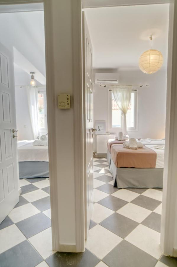 Stylish, Cozy 2-Bdr Flat In Andros Town By Explore Andros エクステリア 写真