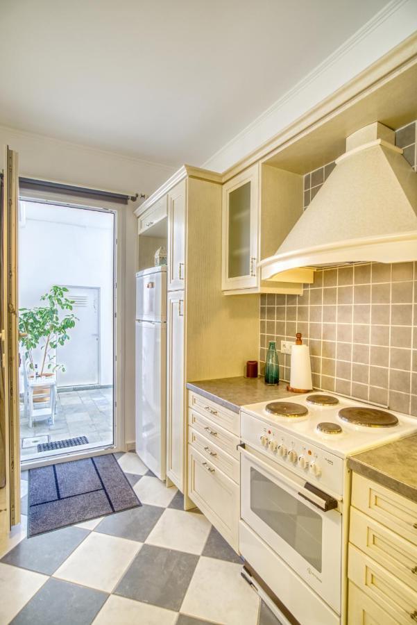 Stylish, Cozy 2-Bdr Flat In Andros Town By Explore Andros エクステリア 写真